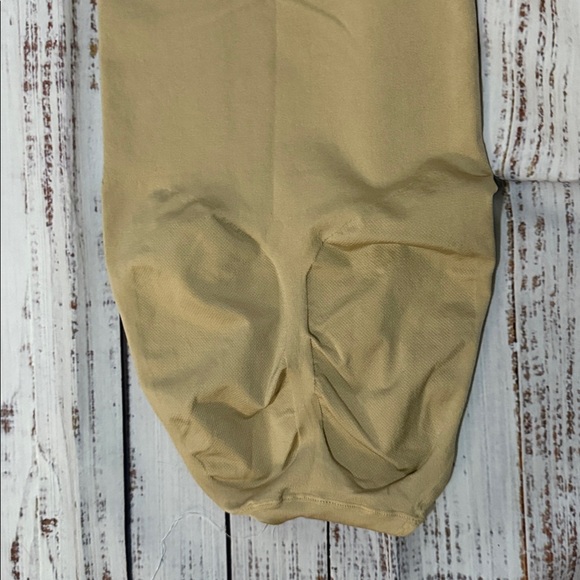 Dressbarn Nude Smooth & Slim High Waisted Shapewear 1X NWT - Picture 3 of 6